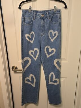 White Heart Straight-Leg Jeans - Light Blue Denim